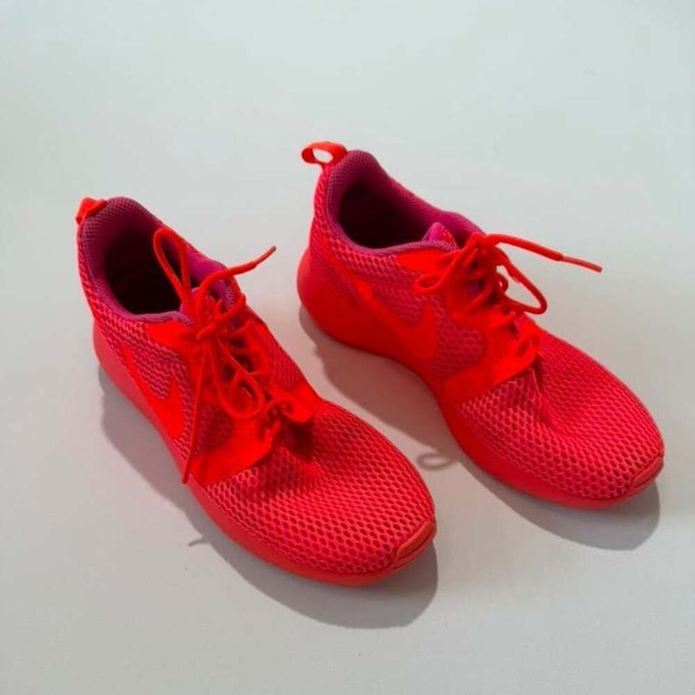 Nike Women's Running Shoes Roshe One Hyper Breathe 'Total Crimson' 833826-800